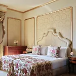 El Palace Hotel
