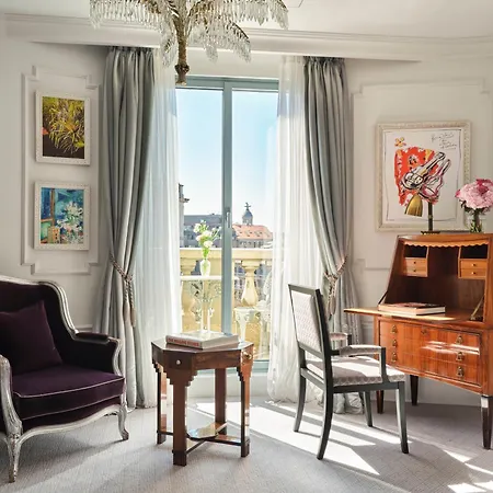 El Palace Hotel 5*