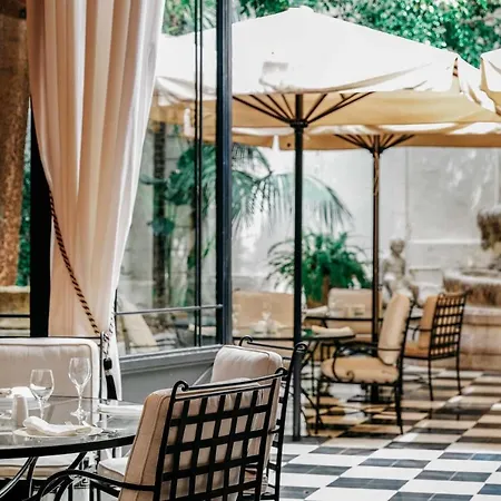 Ξενοδοχείο El Palace 5*