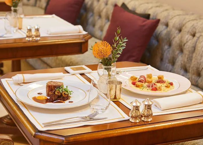 Отель El Palace 5*