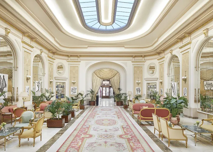 Отель El Palace 5*