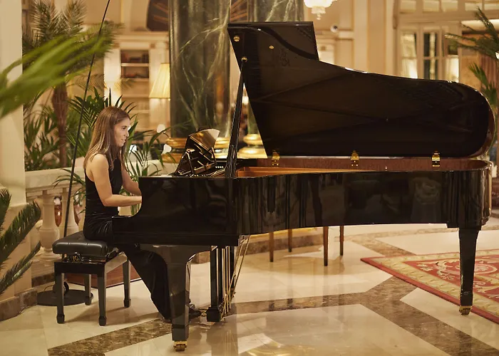 Отель El Palace 5*