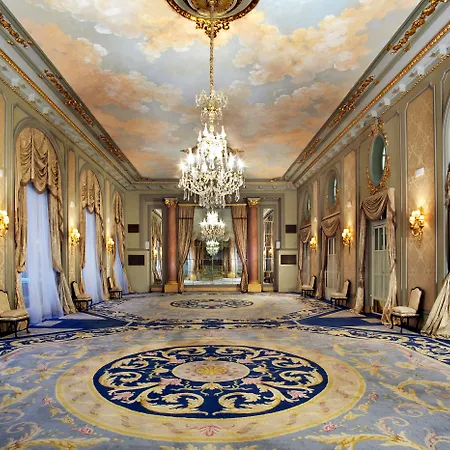 Hotel El Palace